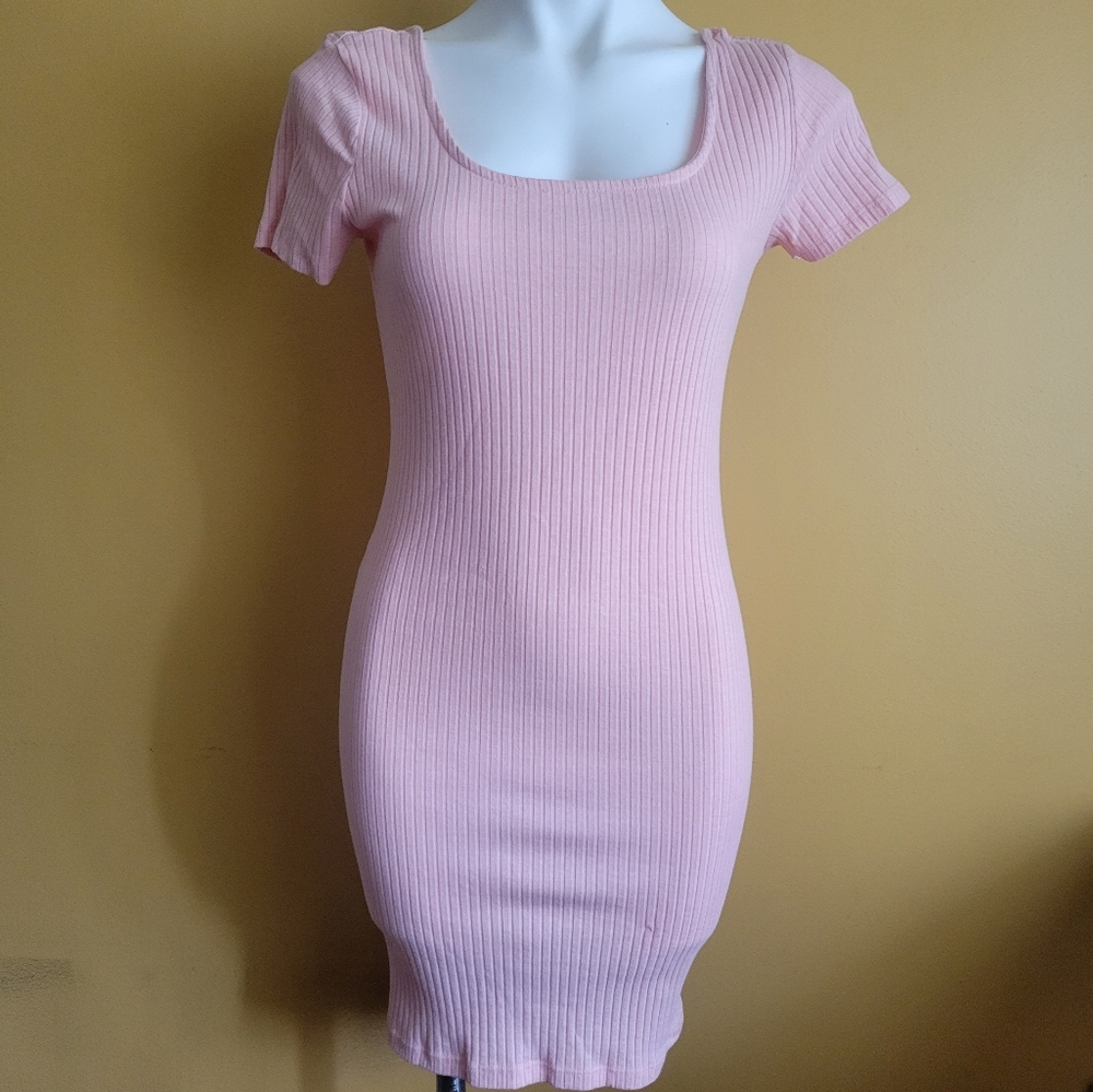 Wild Fable Light Pink Short Sleeve Ribbed Bodycon Dress Size Medium